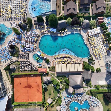 S Club Resort Hotel Aqua Park And Spa Belgrado Esterno foto