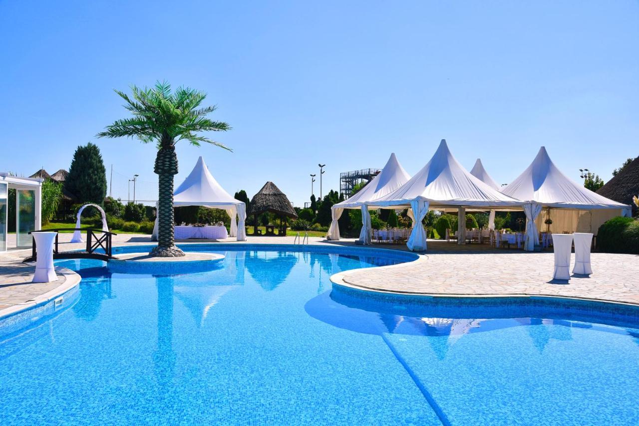 S Club Resort Hotel Aqua Park And Spa Belgrado Esterno foto