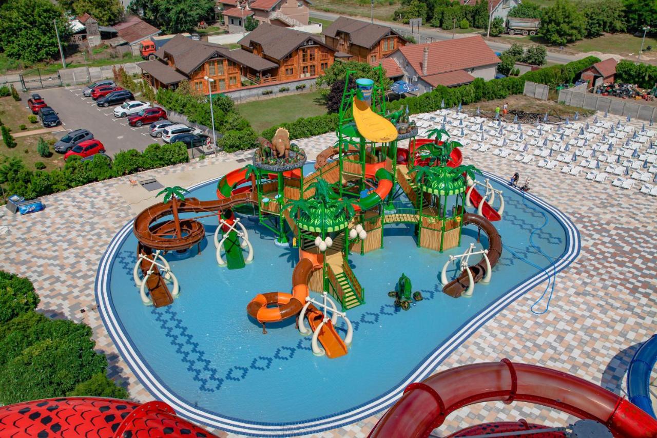 S Club Resort Hotel Aqua Park And Spa Belgrado Esterno foto