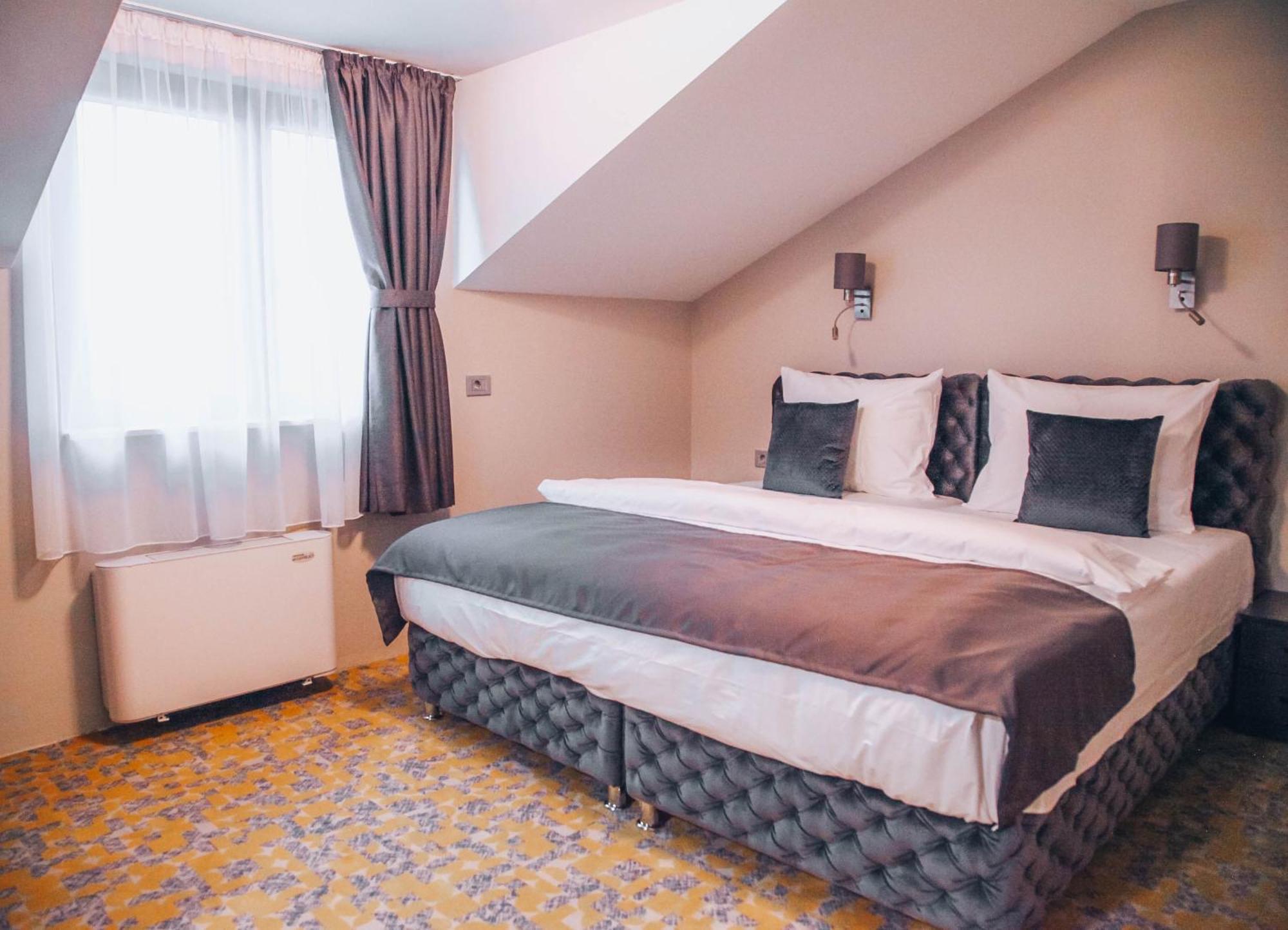 S Club Resort Hotel Aqua Park And Spa Belgrado Esterno foto